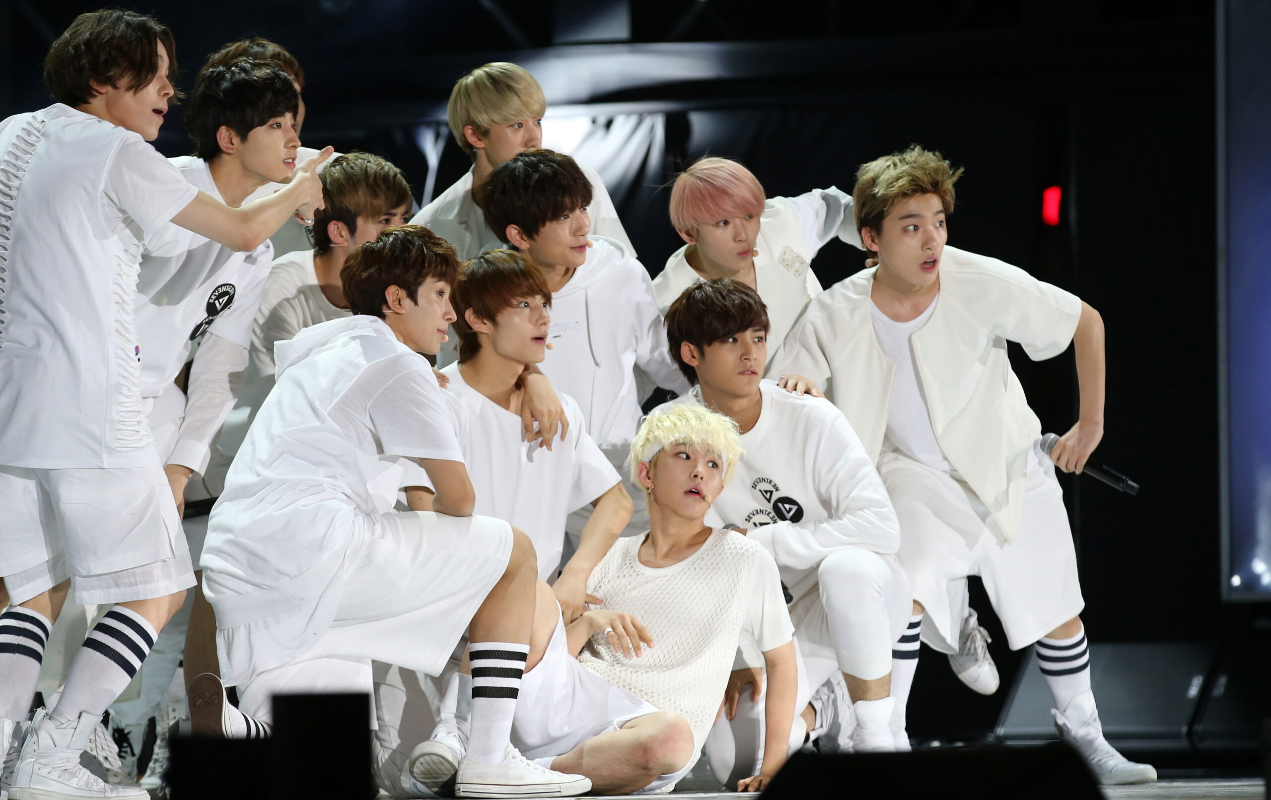Como funciona um contrato de idol na Coreia do Sul